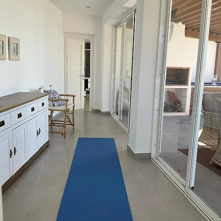 La Casa Blanca Villa *